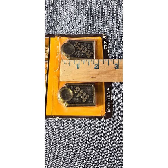 Vintage Homecraft Mighty Magnets HIS & HERS Refrigerator Memo Holders - Picture 4 of 4